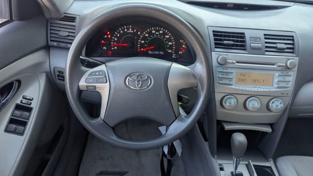 Used 2009 Toyota Camry LE image 24