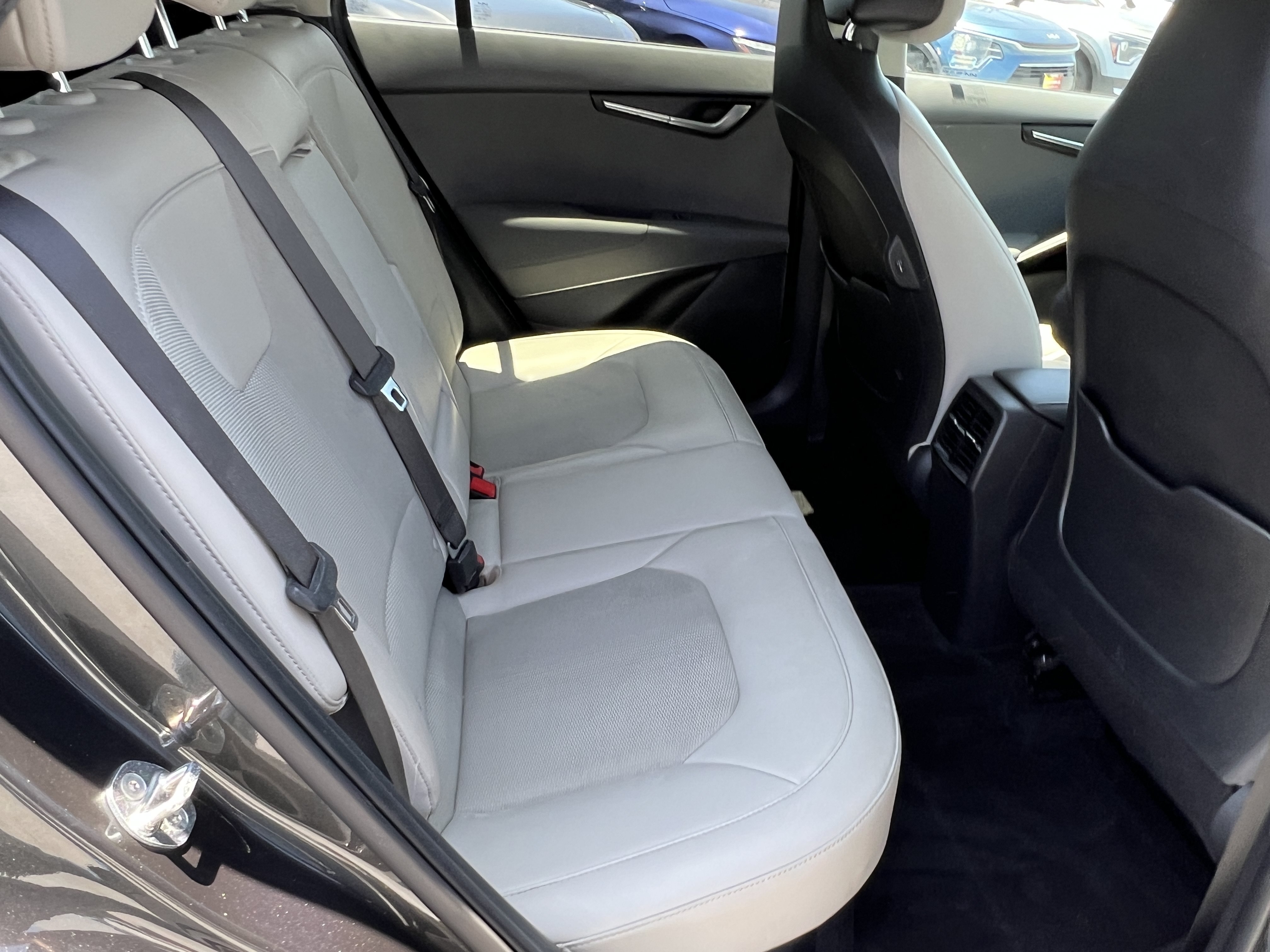 Certified 2023 Kia Niro EX Touring FWD image 19