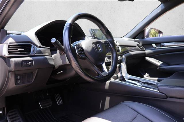Used 2018 Honda Accord Sport image 12