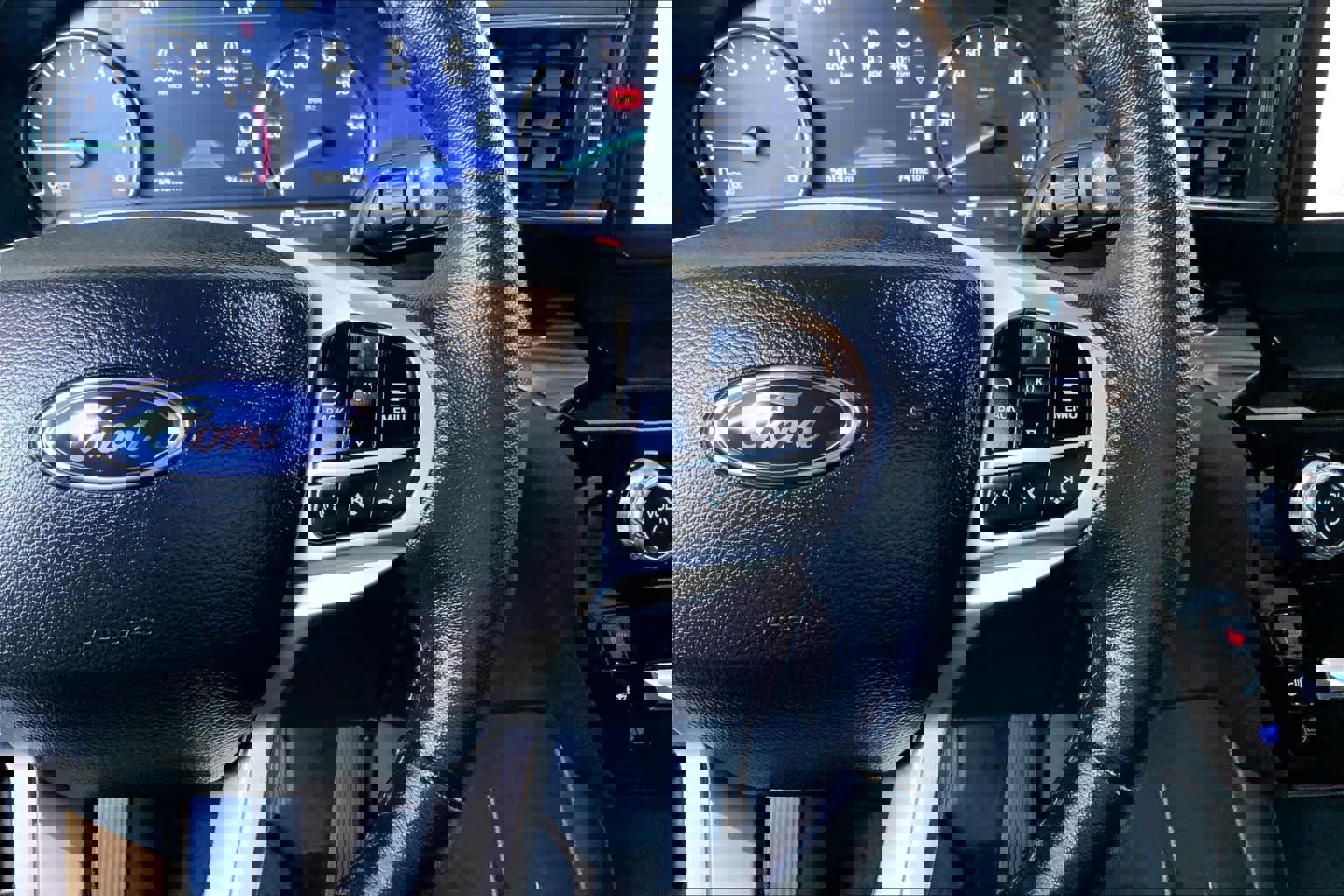 Used 2022 Ford Explorer Limited w/ Equipment Group 301A image 24