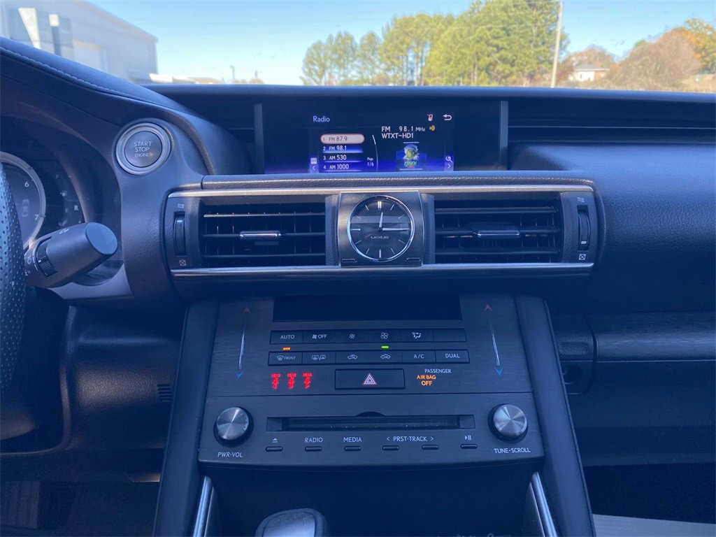 Used 2019 Lexus IS 300 AWD image 28