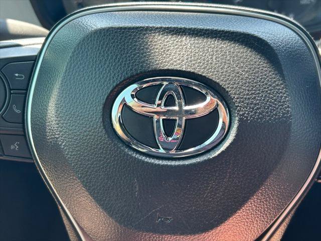 Certified 2025 Toyota Corolla SE FWD image 33