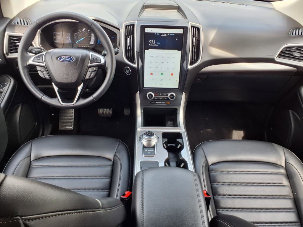 Used 2023 Ford Edge SEL w/ Convenience Package image 9