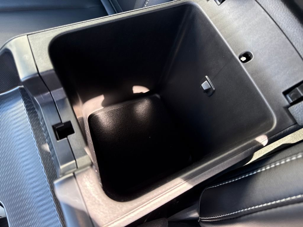 New 2025 Jeep Grand Cherokee L Limited w/ Black Appearance Package image 27