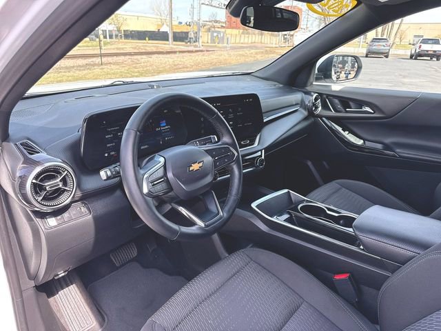 Used 2025 Chevrolet Equinox LT image 10
