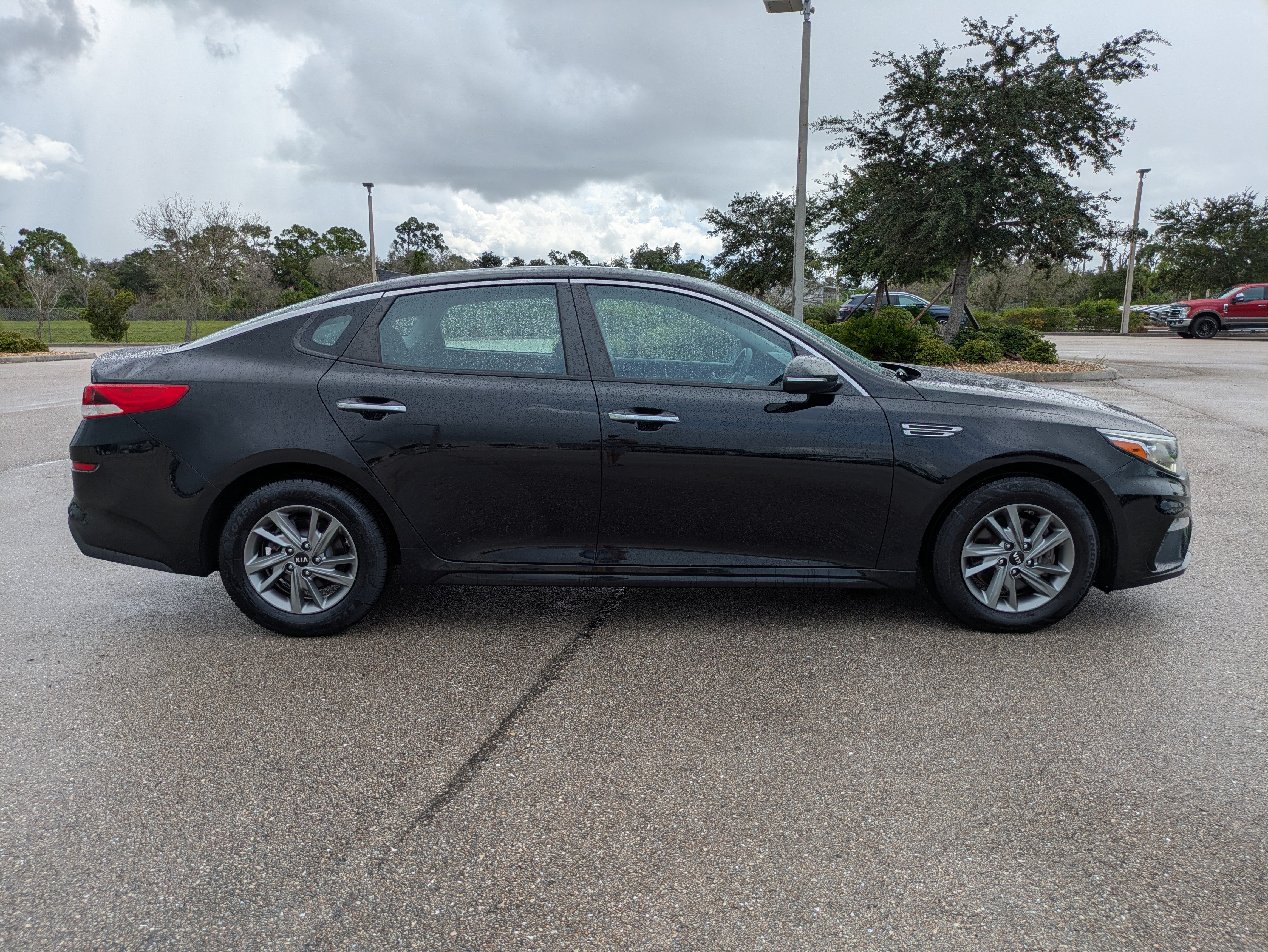 Used 2019 Kia Optima LX FWD image 3