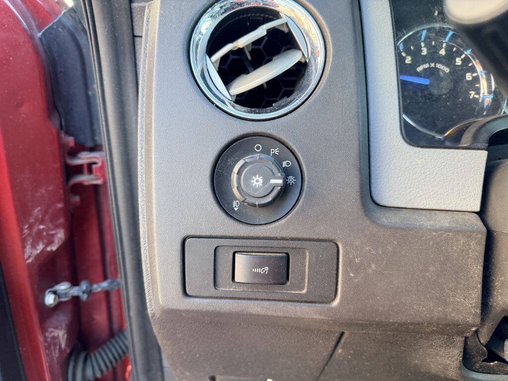 Used 2013 Ford F150 XLT w/ Luxury Equipment Group AWD/4WD image 16