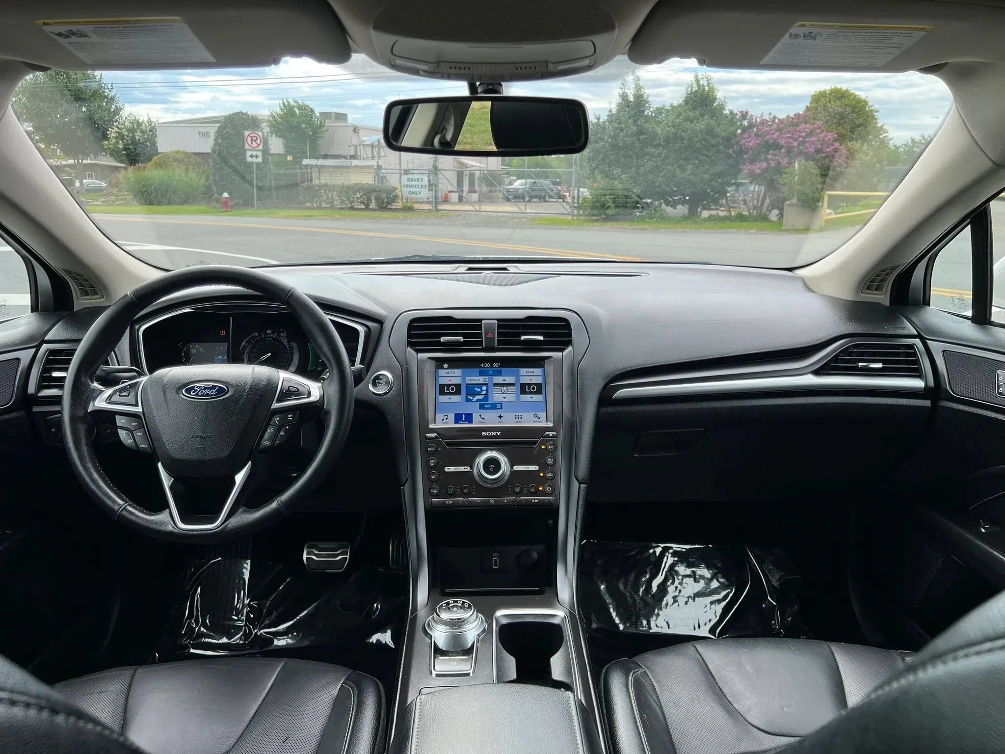 Used 2017 Ford Fusion Titanium AWD/4WD image 20