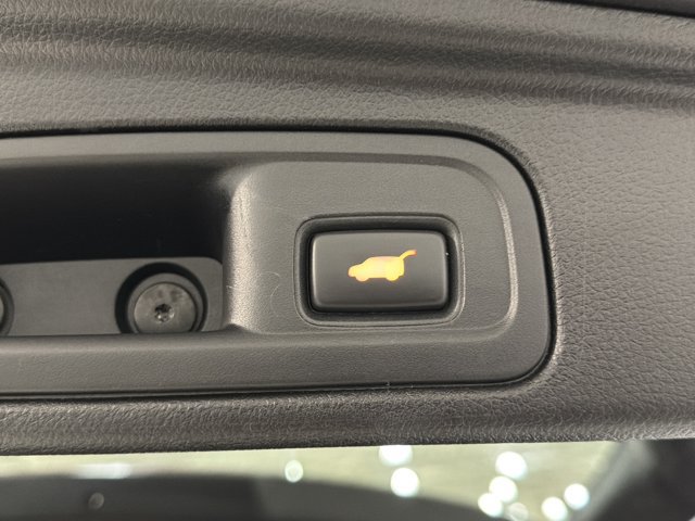 Used 2017 Honda Pilot Touring image 13