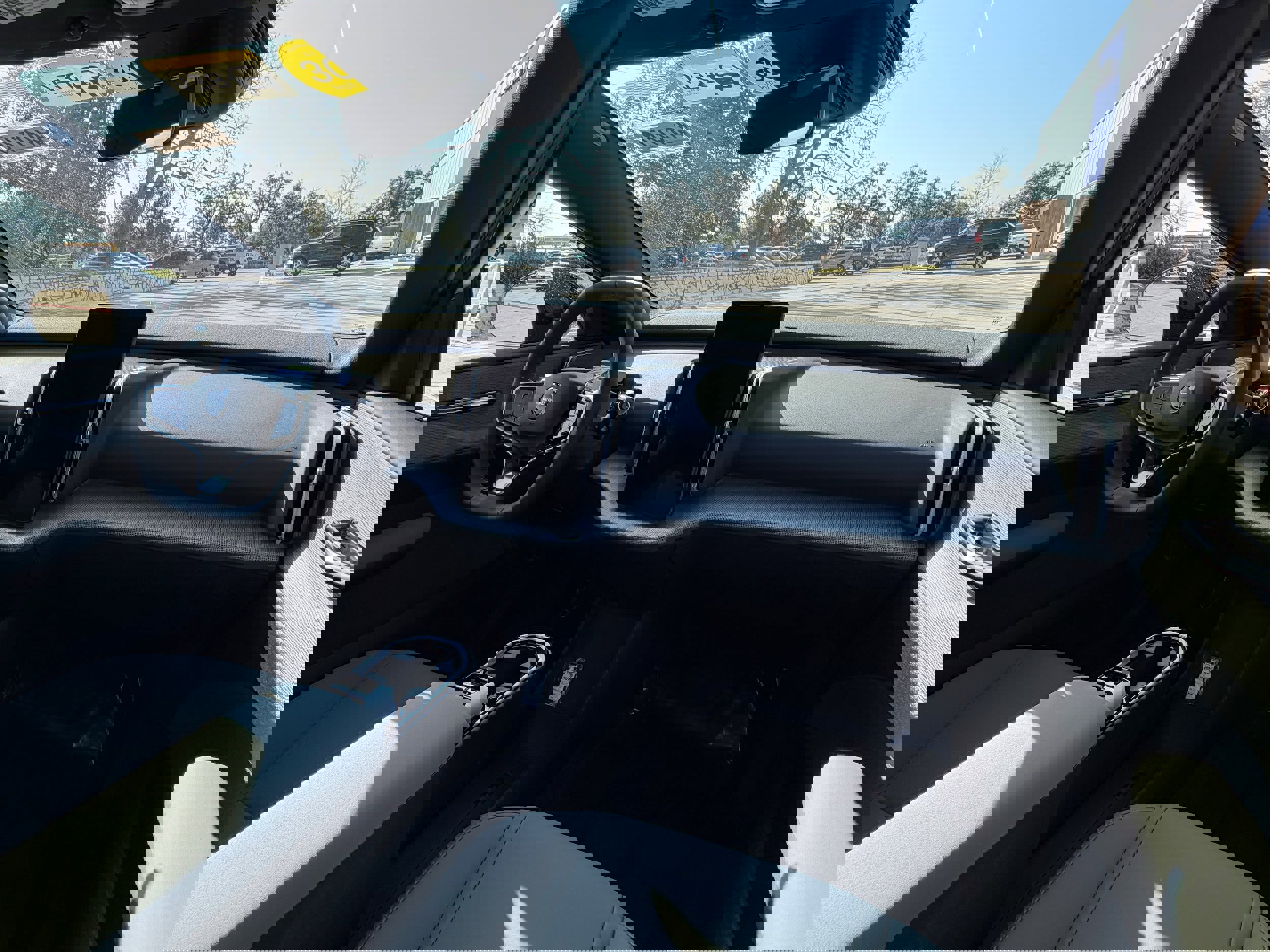 Used 2026 Volvo EX30 Cross Country Ultra w/ Protection Package Premier image 11