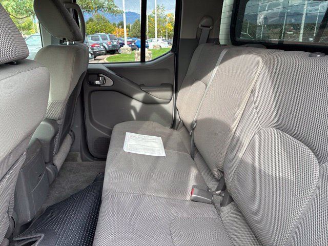 Used 2013 Nissan Frontier SV w/ SV Value Truck Pkg AWD/4WD image 22
