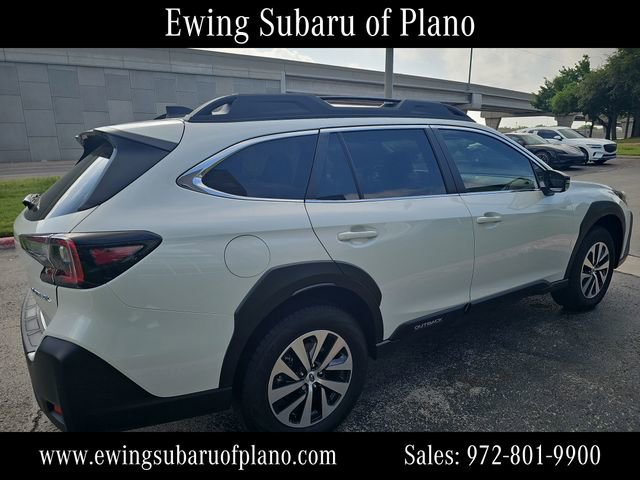Used 2025 Subaru Outback Premium image 5
