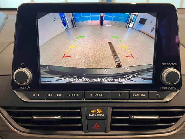 Used 2025 Nissan Altima 2.5 SV FWD image 23