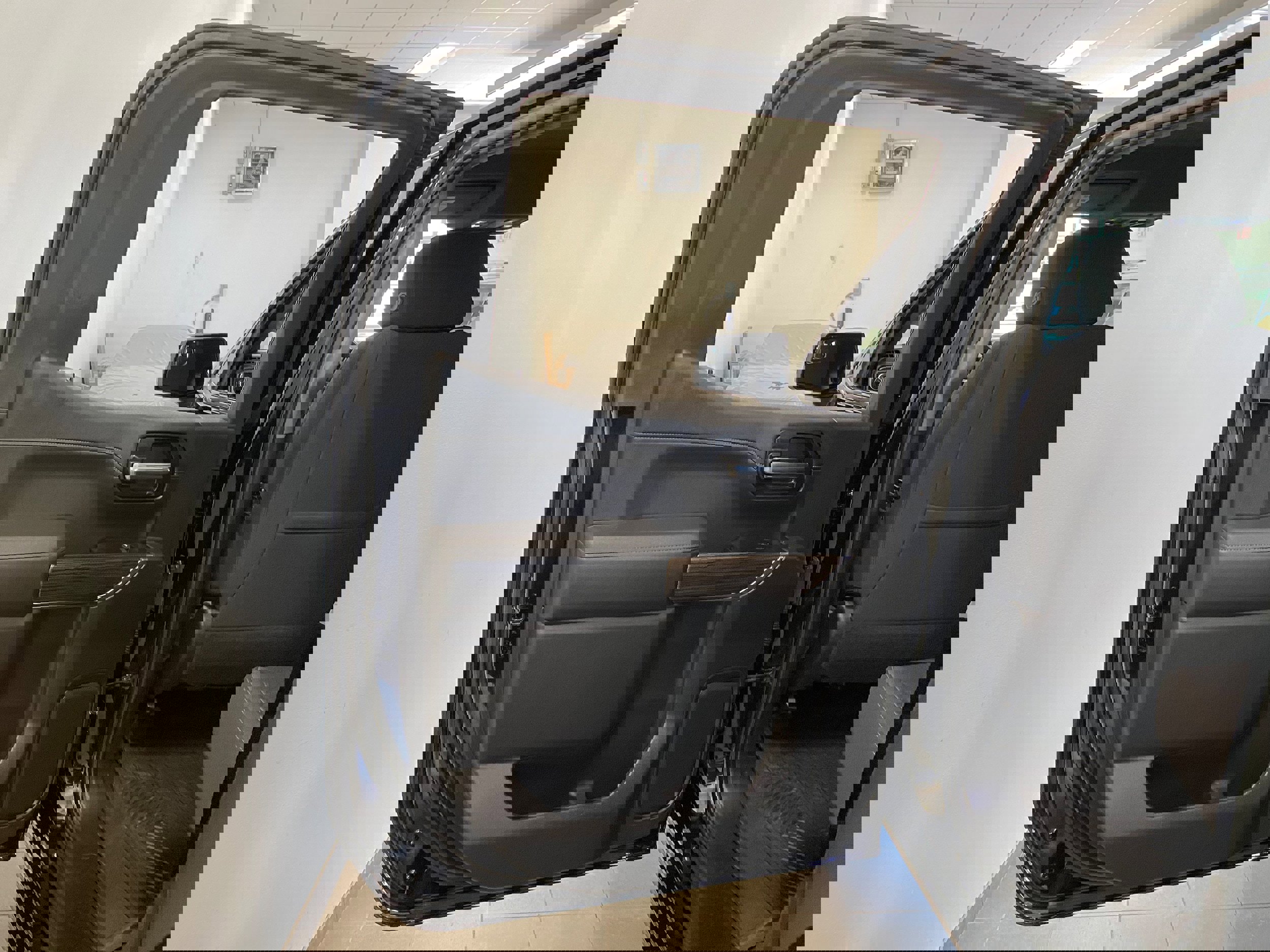 Used 2022 Chevrolet Silverado 1500 LT Trail Boss w/ Bed Protection Package image 8