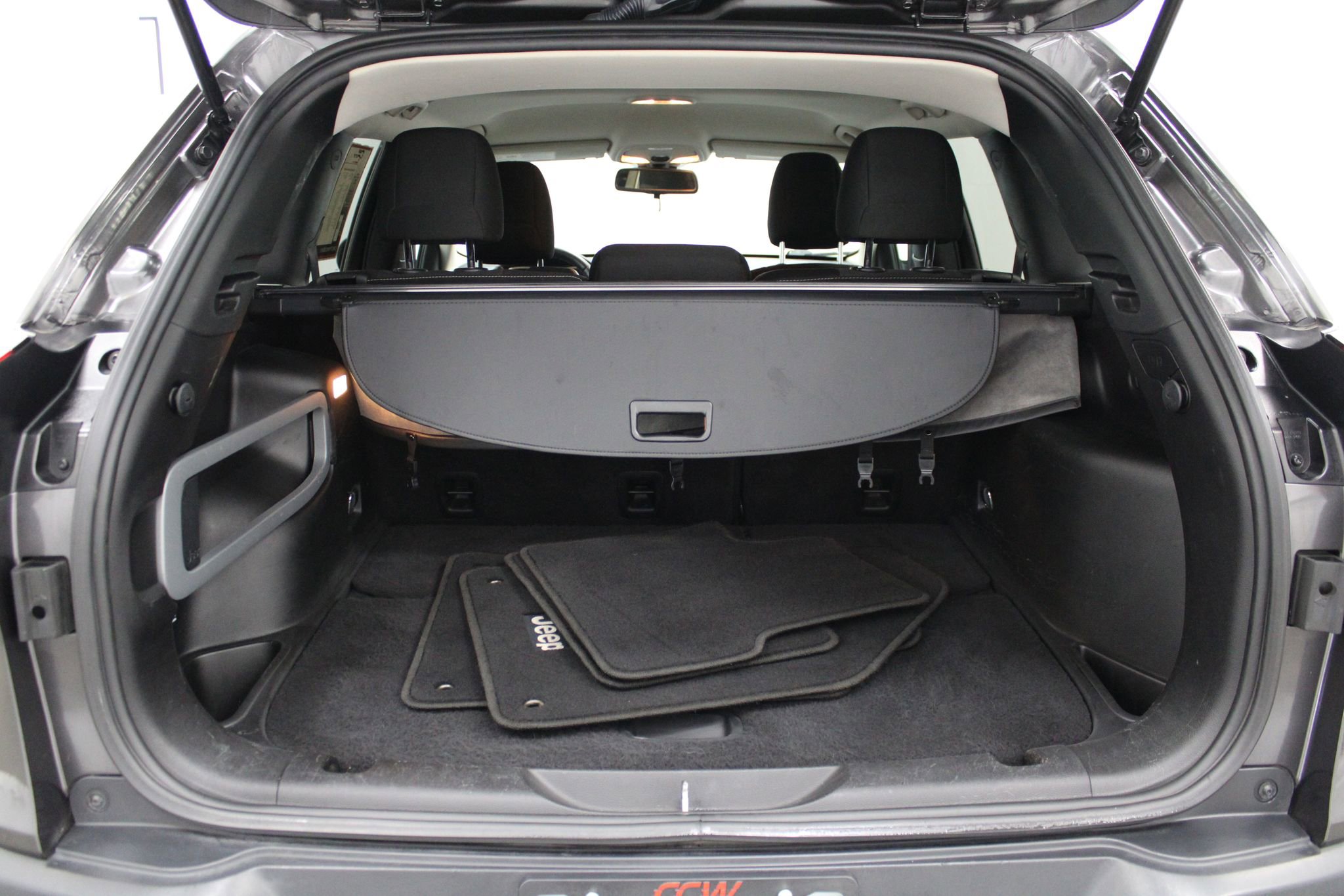 Used 2015 Jeep Cherokee Latitude image 17