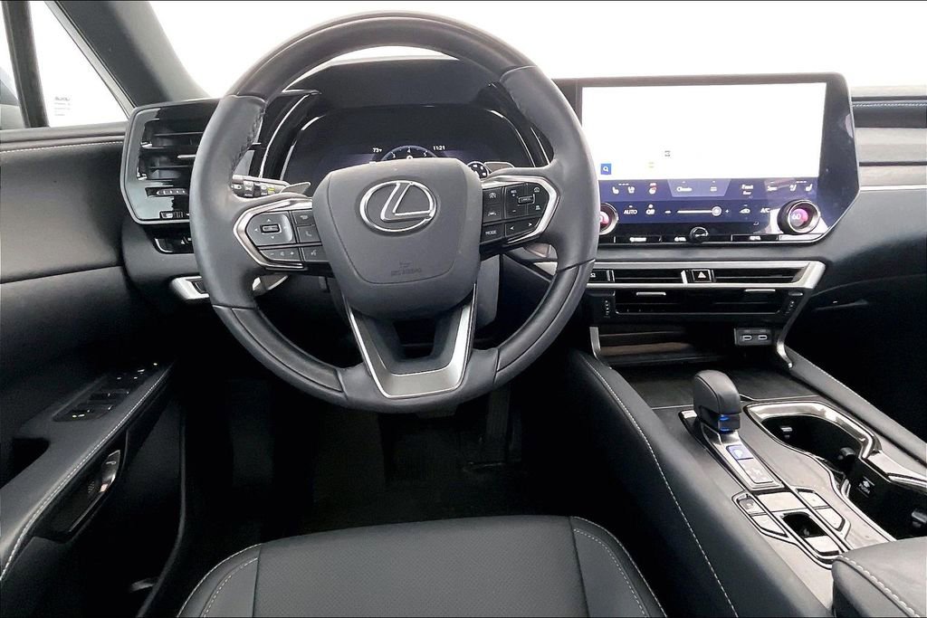Used 2025 Lexus RX 350 AWD image 7