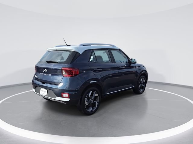 Used 2025 Hyundai Venue Limited image 8