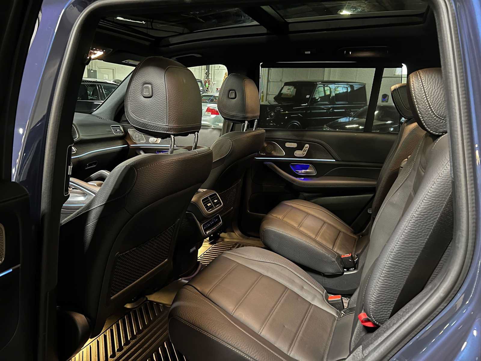 Certified 2025 Mercedes-Benz GLS 450 4MATIC image 19