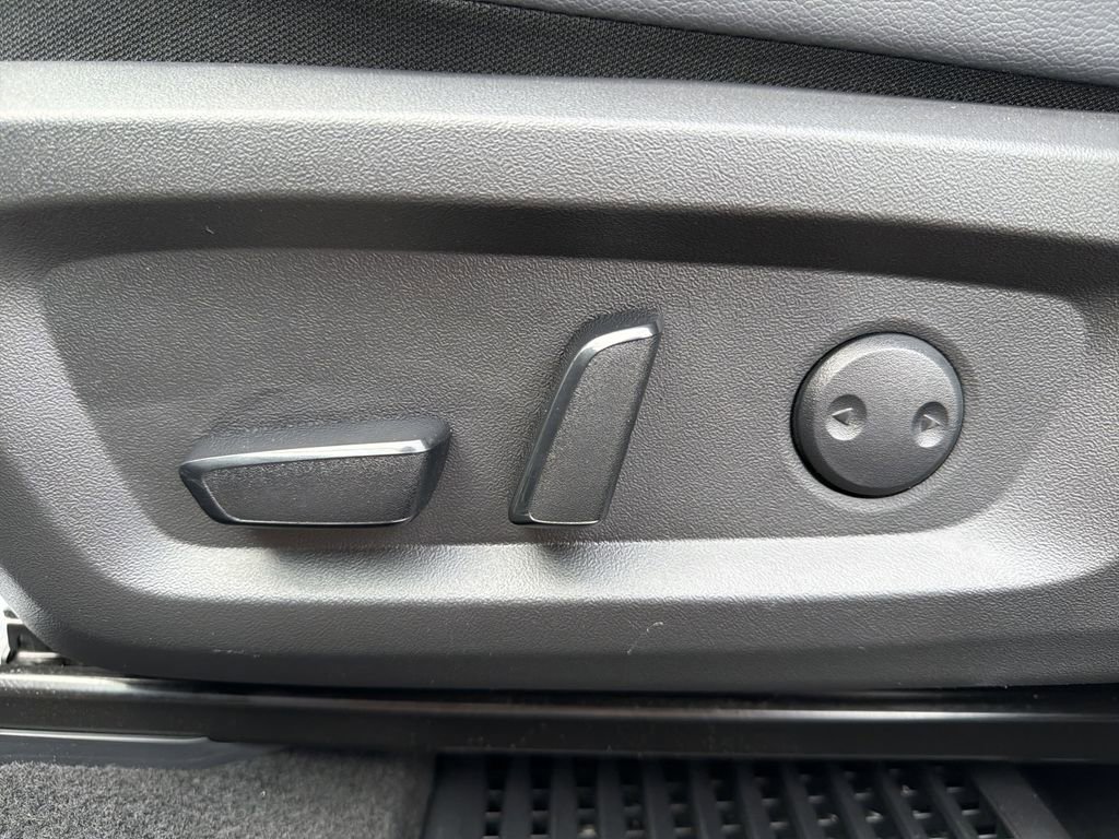 Used 2024 Mitsubishi Outlander SEL image 13