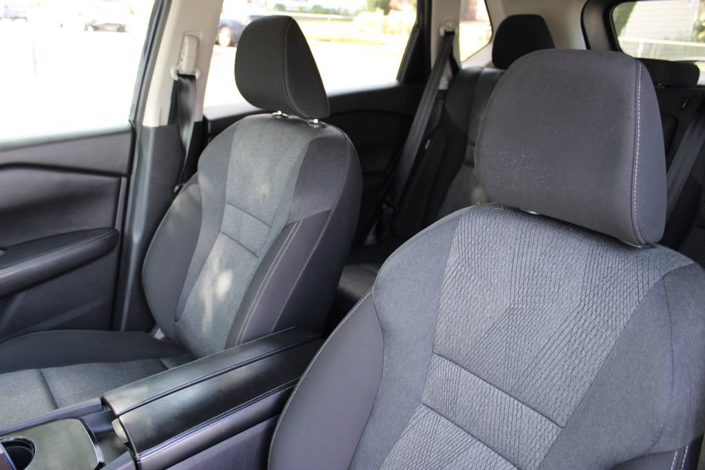 Used 2024 Nissan Rogue SV FWD image 9