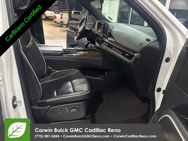 Used 2021 Cadillac Escalade Premium Luxury AWD/4WD image 40