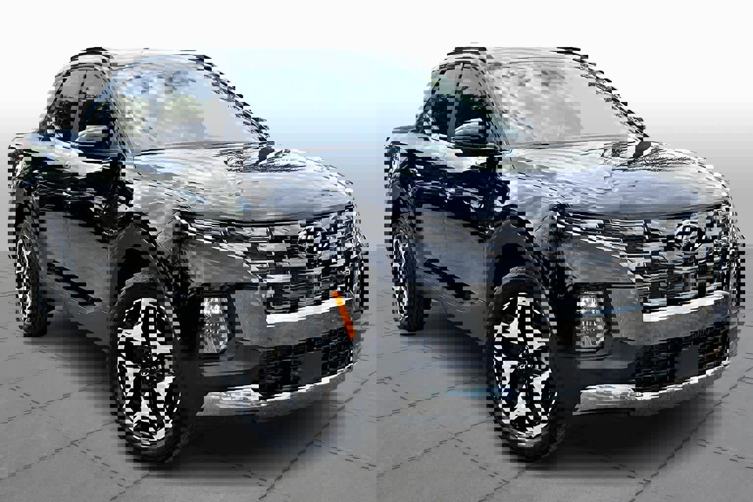 Used 2023 Hyundai Santa Cruz Limited image 3