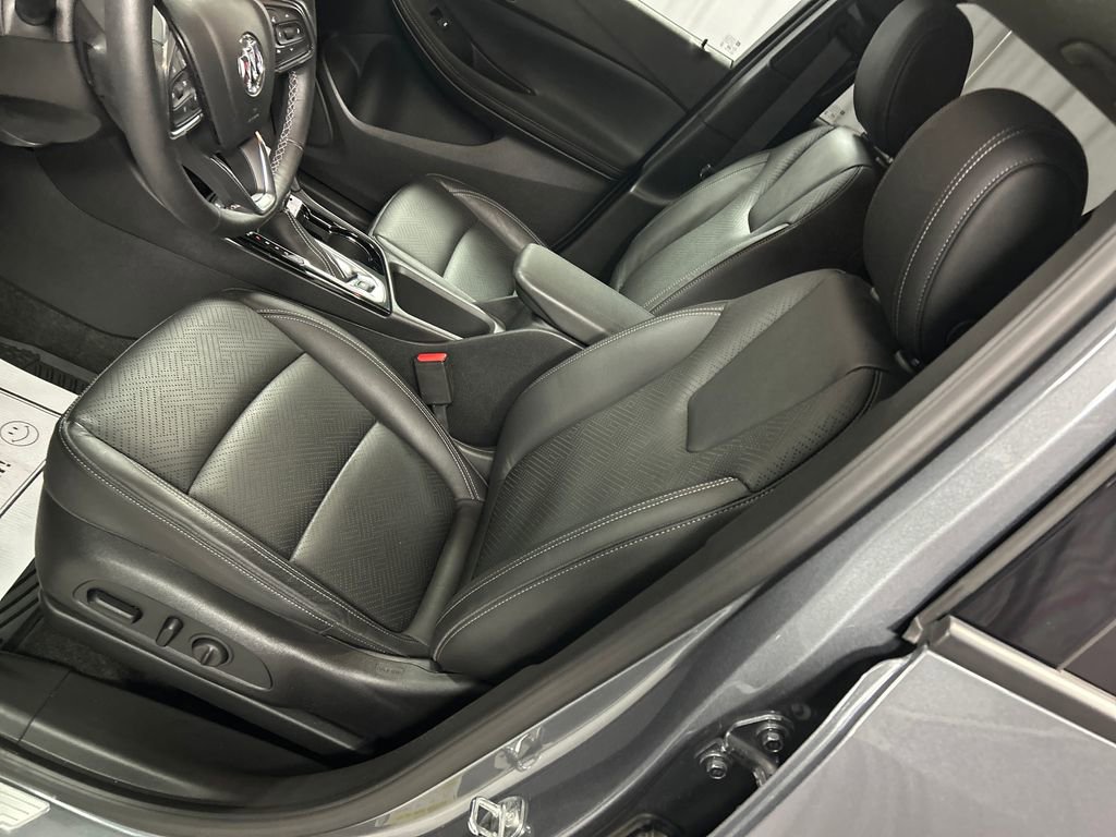 Used 2021 Buick Encore GX Essence w/ Advanced Technology Package image 12
