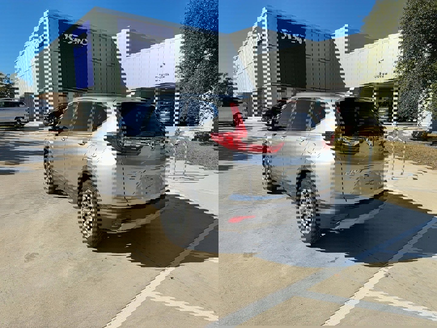 Used 2017 Honda CR-V EX-L image 4