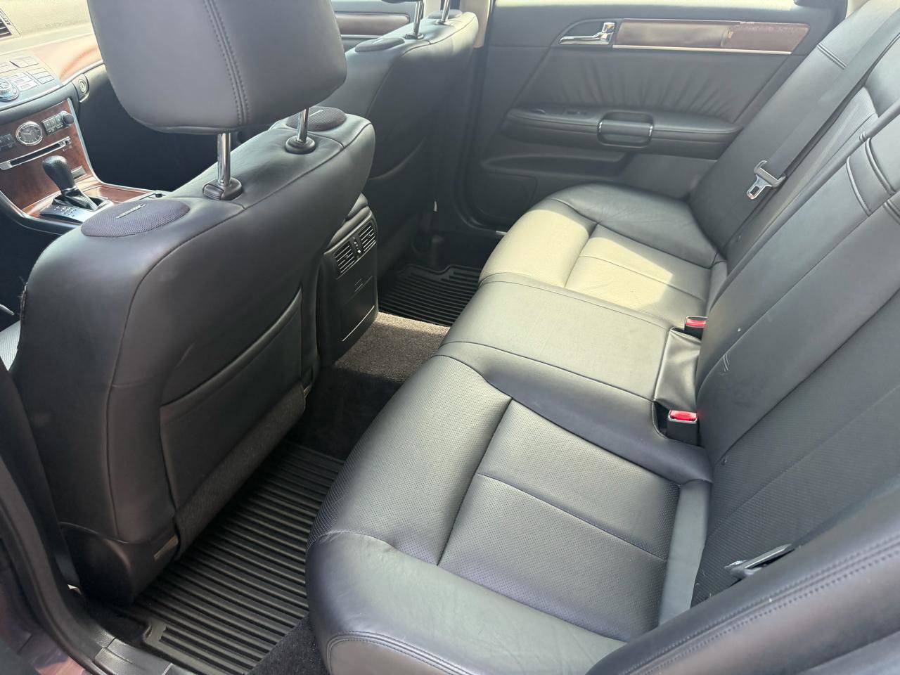 Used 2008 INFINITI M35 x w/ Technology Pkg image 7