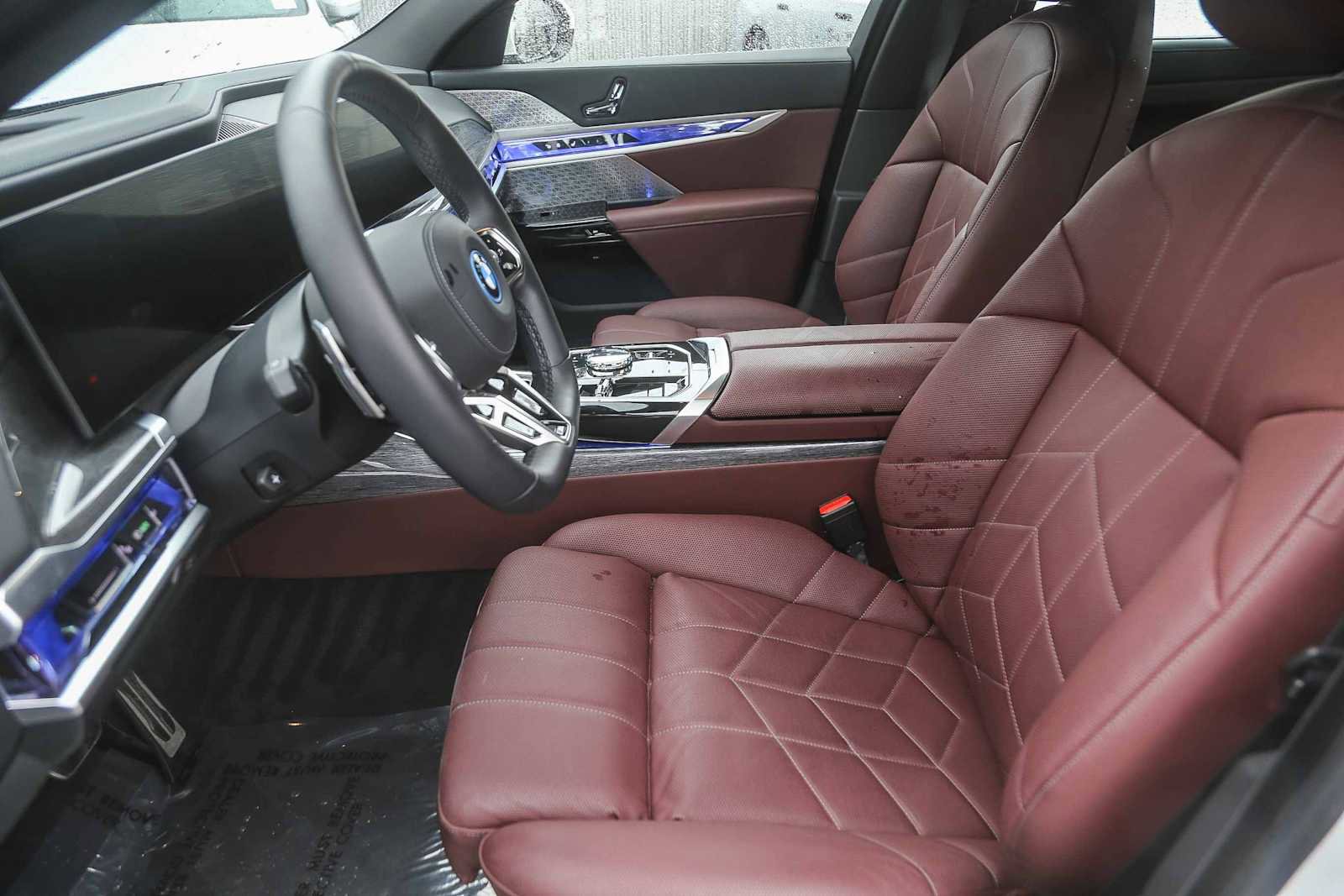 Used 2025 BMW i7 eDrive50 w/ M Sport Package image 14