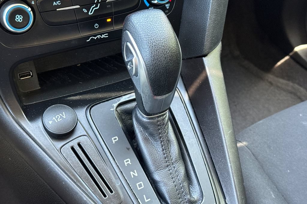 Used 2018 Ford Focus SE FWD image 22