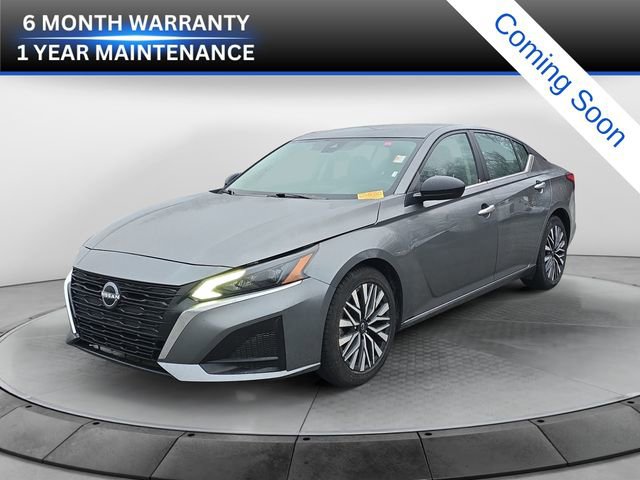 Used 2024 Nissan Altima 2.5 SV