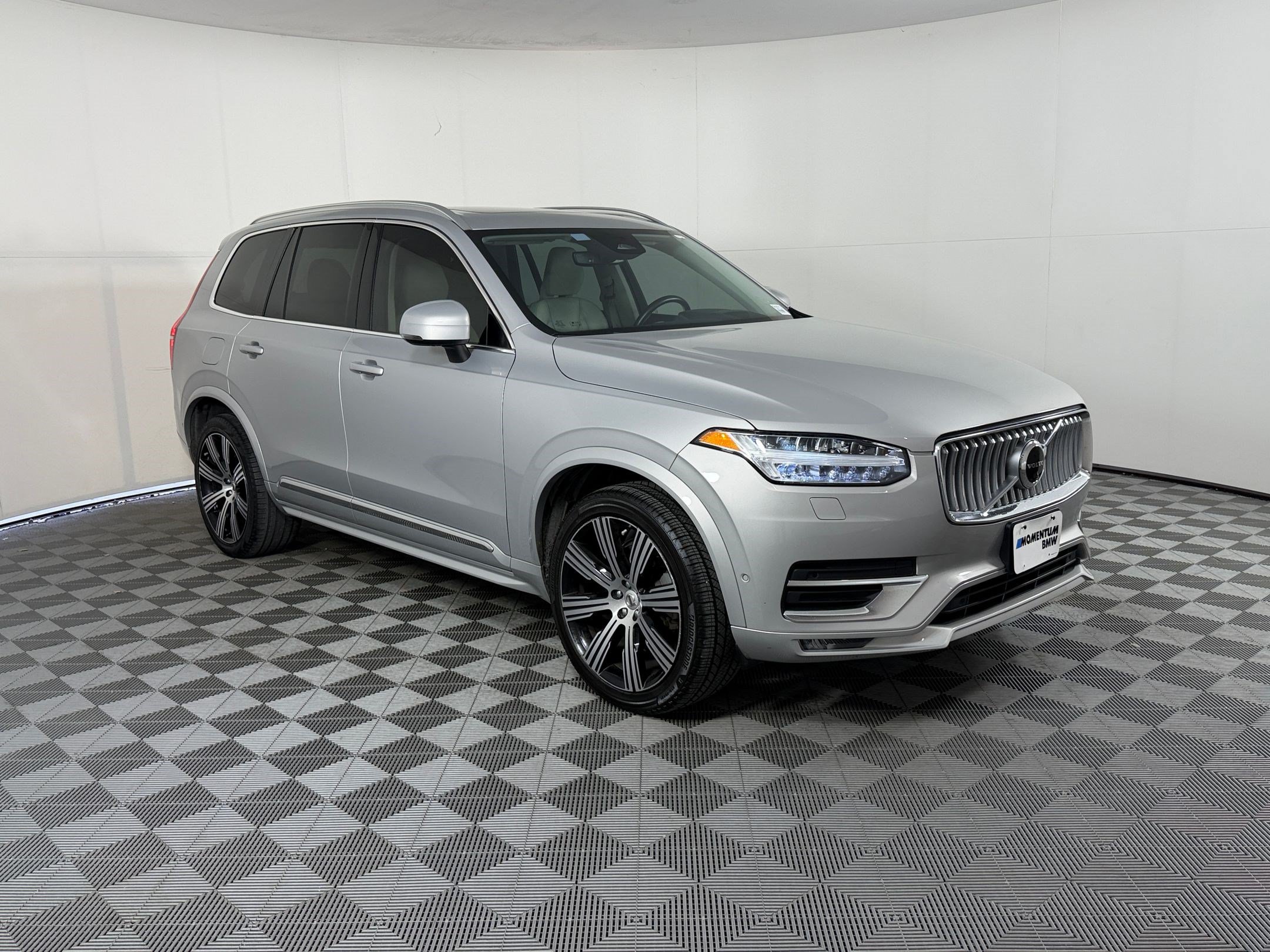 Used 2023 Volvo XC90 B6 Ultimate w/ Protection Package Premier AWD/4WD image 7
