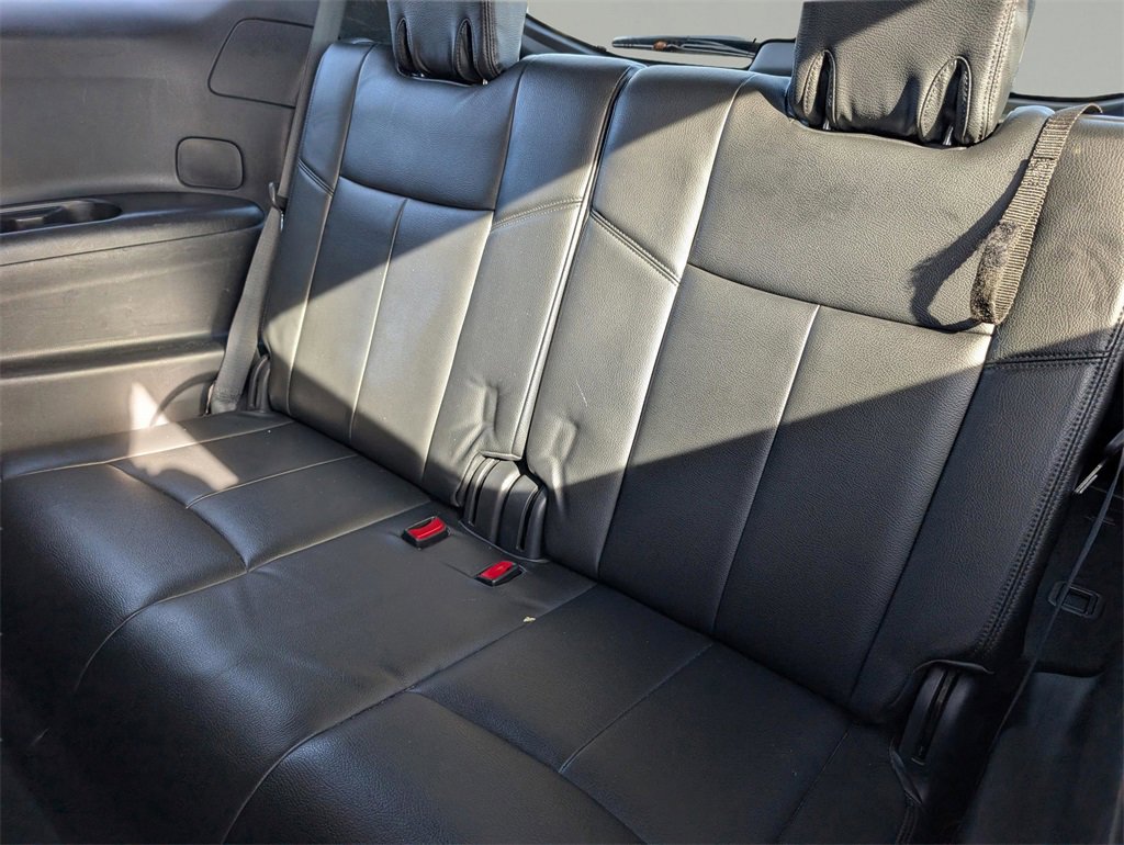 Used 2015 Nissan Pathfinder SV image 14