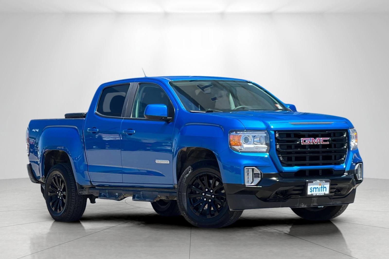 Used 2022 GMC Canyon Elevation w/ Elevation Premium Package AWD/4WD image 2