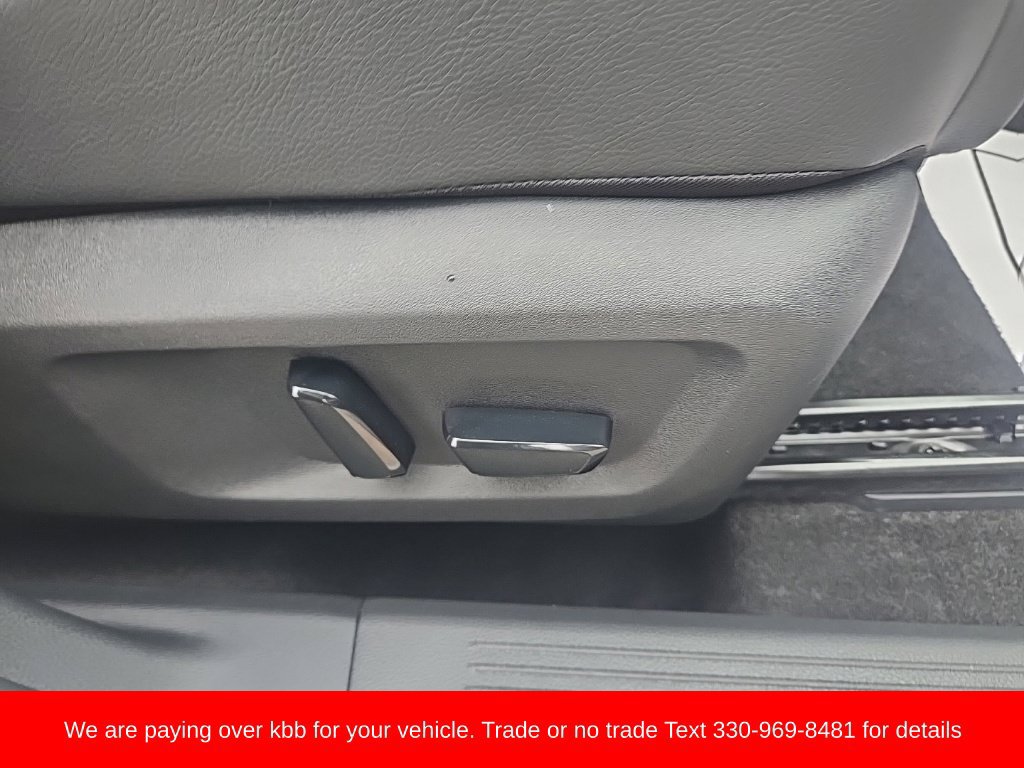 Used 2023 Nissan Rogue SL AWD/4WD image 26