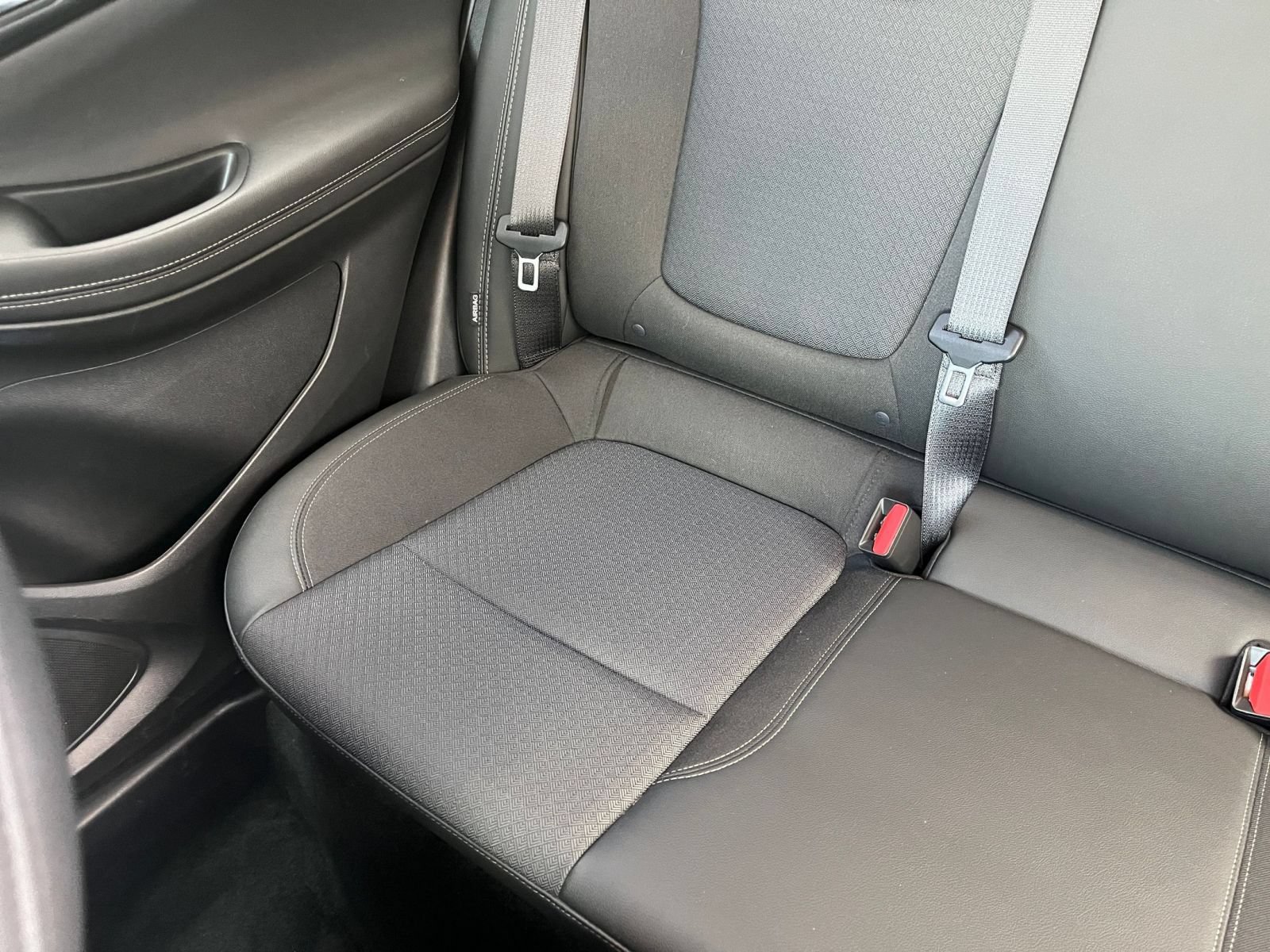 Used 2025 Buick Encore GX Preferred FWD image 39