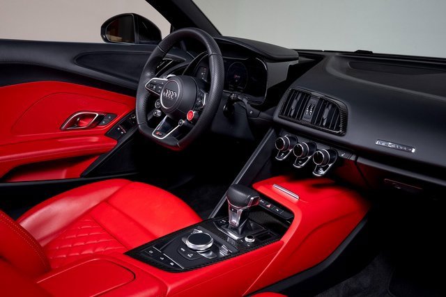 Used 2022 Audi R8 V10 performance image 50