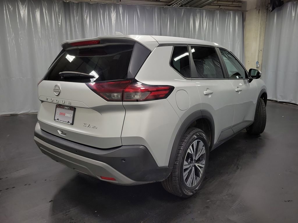 Used 2023 Nissan Rogue SV image 8