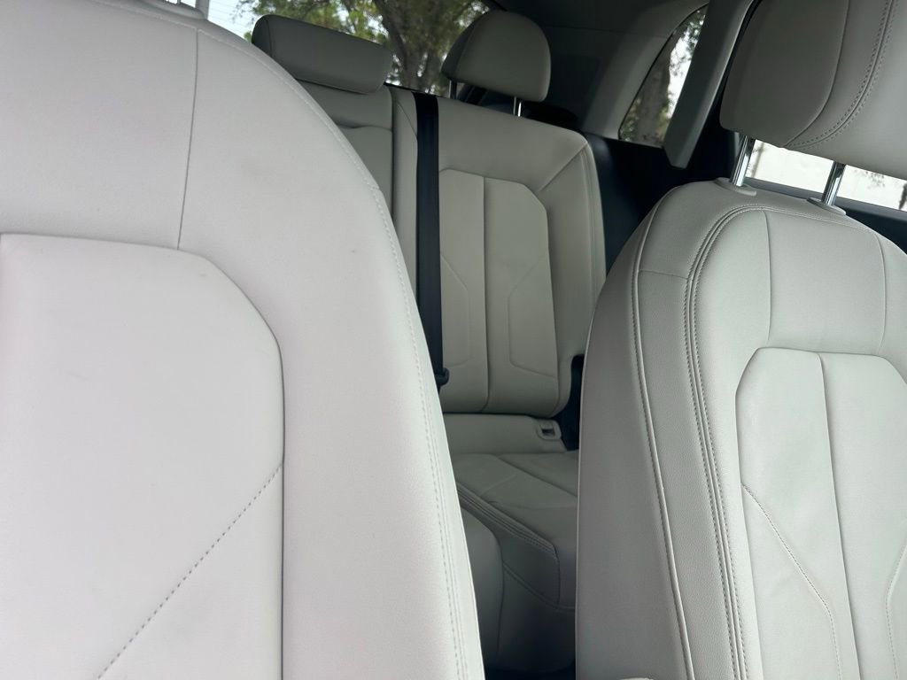 Used 2020 Audi Q3 2.0T Premium Plus w/ Premium Plus Package image 28