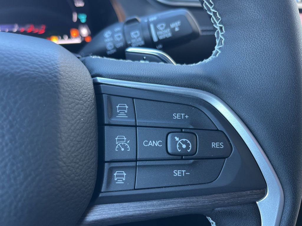 New 2025 Jeep Grand Cherokee Limited 4xe image 15