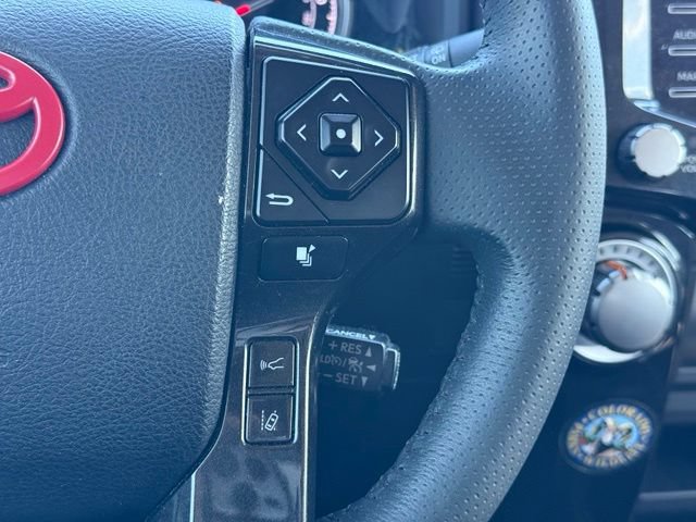 Used 2022 Toyota 4Runner TRD Off-Road Premium w/ Moonroof Package AWD/4WD image 26