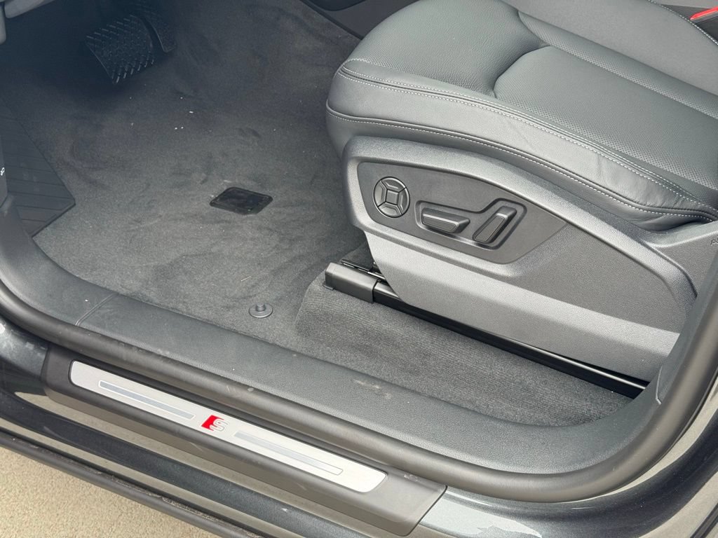 New 2026 Audi Q8 Premium Plus AWD/4WD image 21