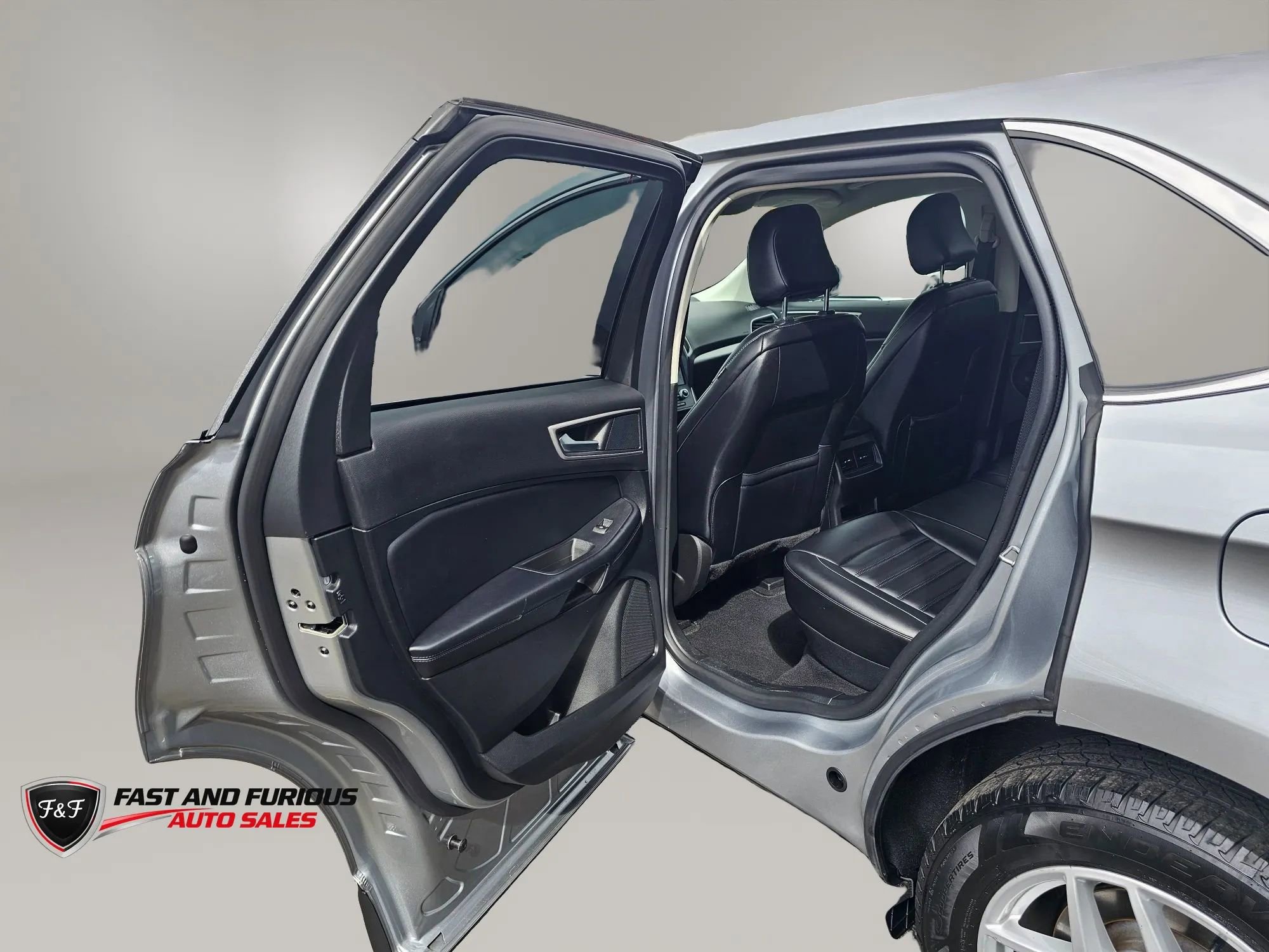 Used 2023 Ford Edge SEL w/ Convenience Package AWD/4WD image 10