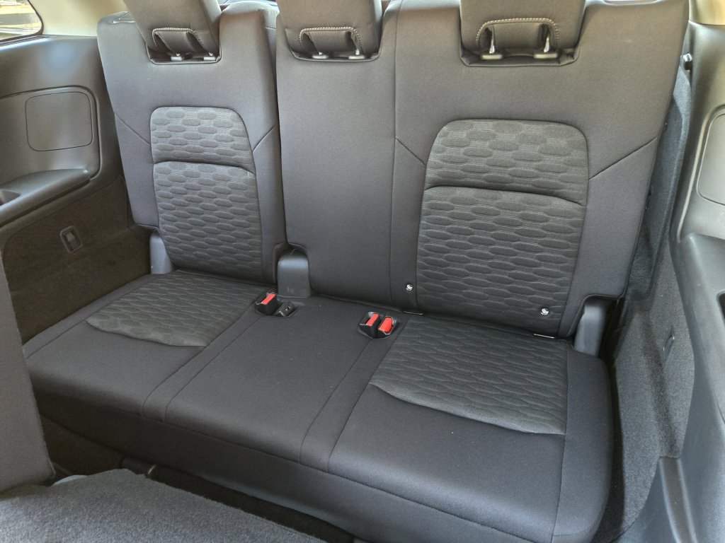 Used 2023 Nissan Pathfinder S FWD image 24