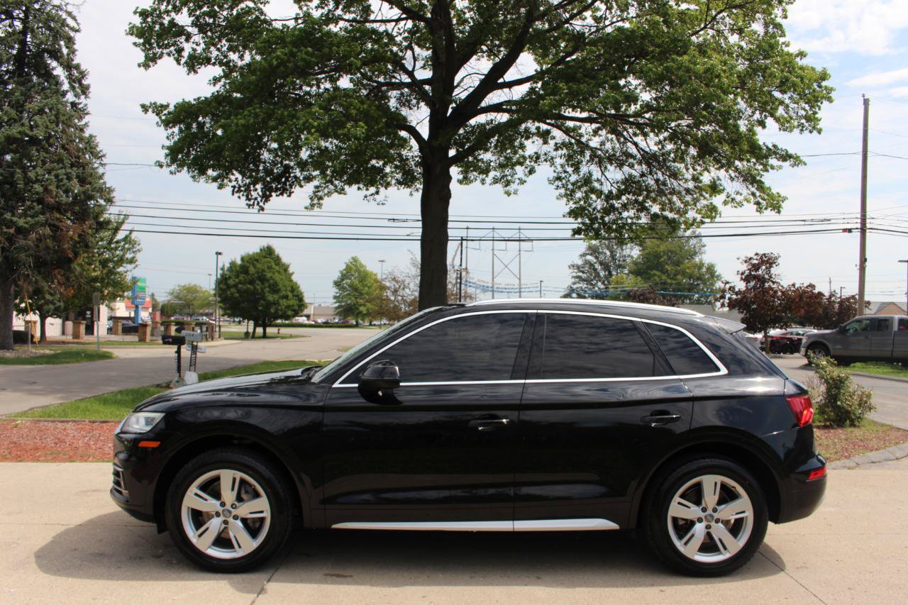 Used 2018 Audi Q5 2.0T Premium Plus w/ Premium Plus Package AWD/4WD image 6