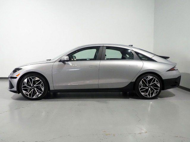 Used 2025 Hyundai Ioniq 6 SEL RWD image 8