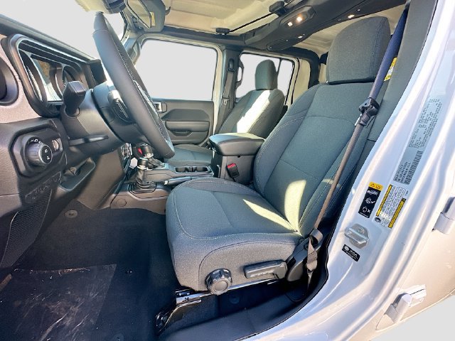 New 2026 Jeep Gladiator Sport AWD/4WD image 21