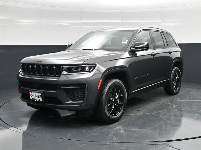 New 2026 Jeep Grand Cherokee Altitude AWD/4WD image 6