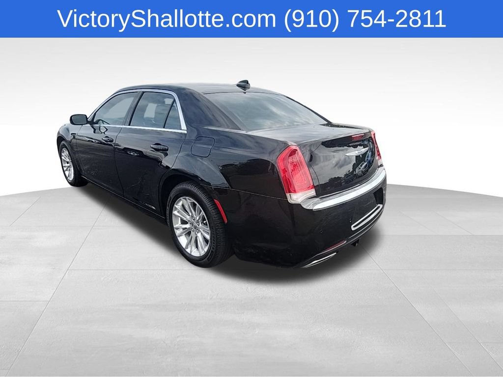 Used 2021 Chrysler 300 Touring L RWD image 25